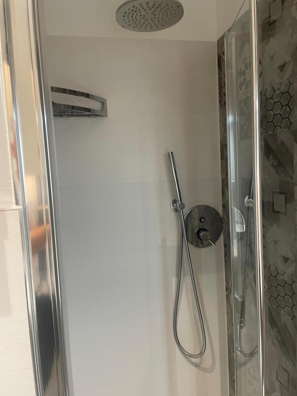 Drooms 4,0 Domotic Smart Self 24H,7 Vicino Treni Porta Susa E Centro Storico Турин Экстерьер фото