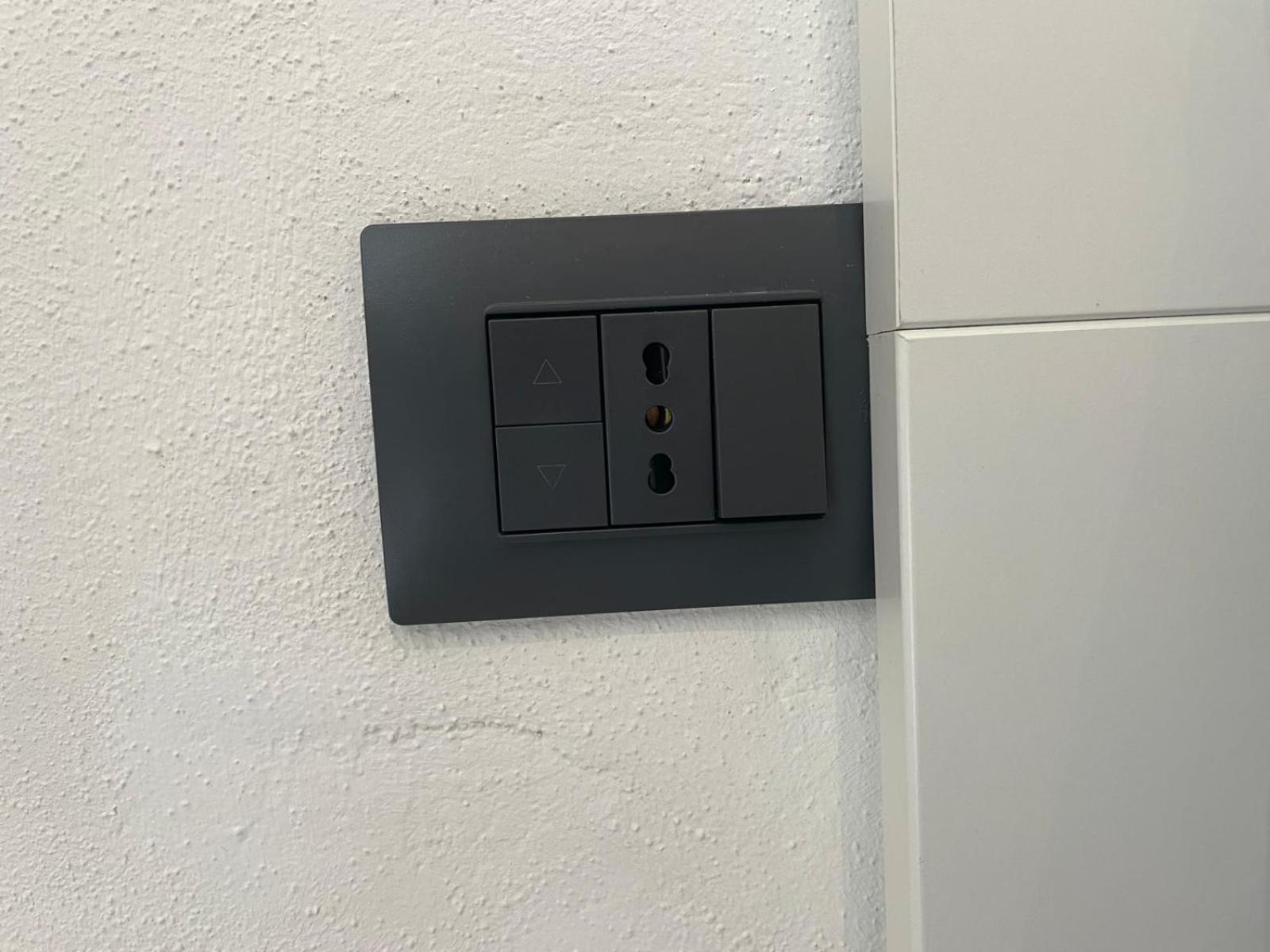Drooms 4,0 Domotic Smart Self 24H,7 Vicino Treni Porta Susa E Centro Storico Турин Экстерьер фото