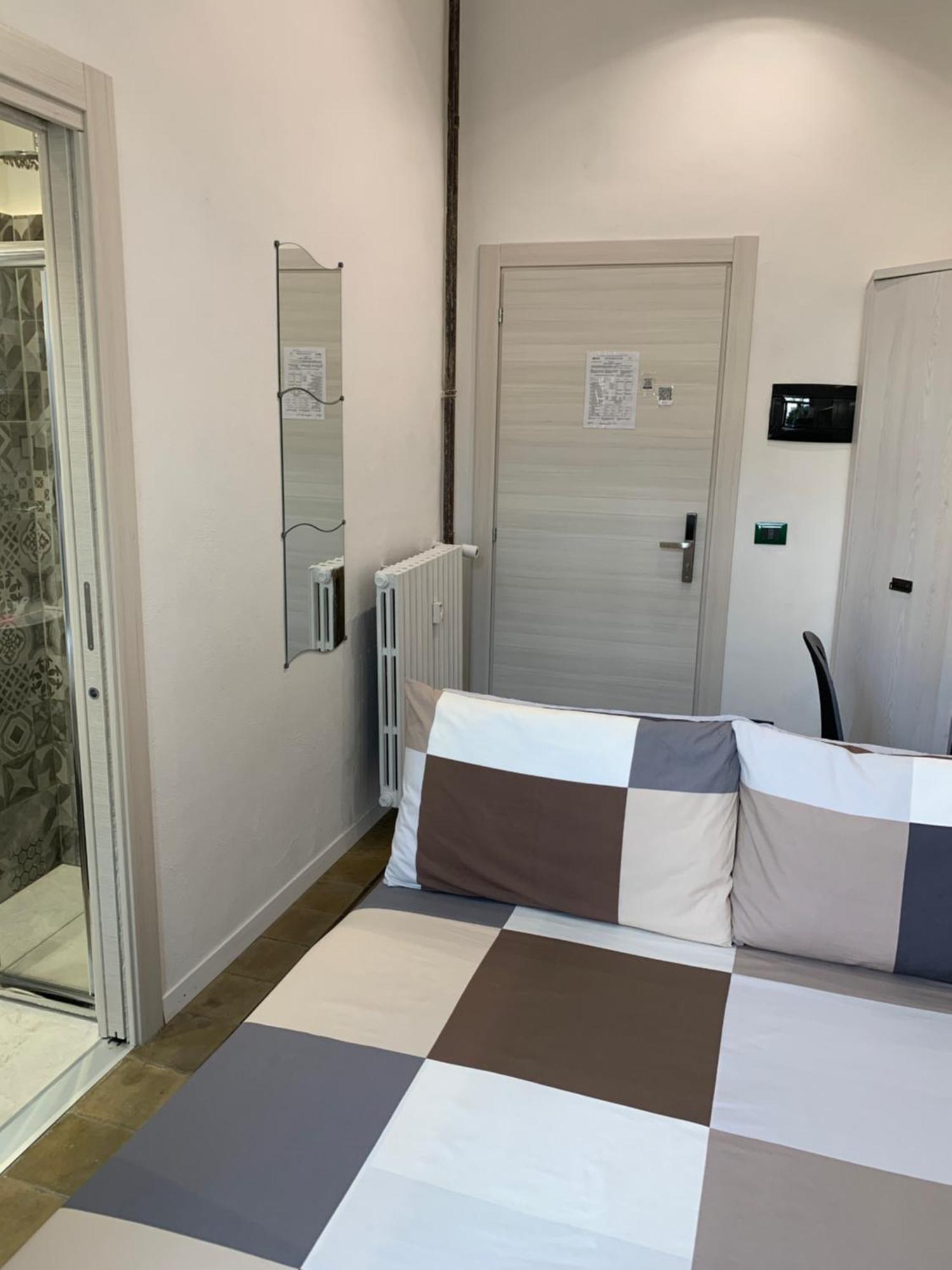 Drooms 4,0 Domotic Smart Self 24H,7 Vicino Treni Porta Susa E Centro Storico Турин Экстерьер фото